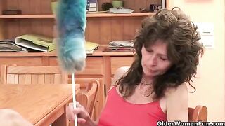 A mature woman plays with her pussy during masturbation with enthusiasm