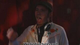 A couple fucked on the couch in the night club after the party
