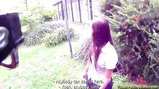 A stranger made a blowjob to a guy in the bushes