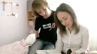 An entertaining afternoon at home with a classmate after classes