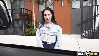 A guy fucked pretty Selena for money and took her clothes