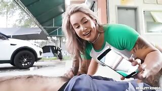 The girl is having sex with her mechanic after squirt