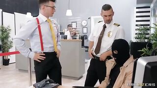 Lucky banker fucked a stupid robber in pantyhose