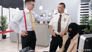 Lucky banker fucked a stupid robber in pantyhose