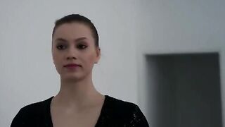 Babe enjoys anal sex right in the dance studio