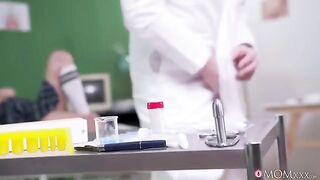The sexy patient cures the doctor's penis limpness