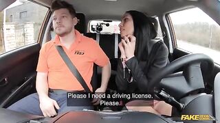 The girl is trying to seduce her driver, he did not expect this