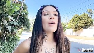 Her sweet pussy did not resist, it was a great sex