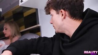 A man fucked his sweet sister in the car, a daring act