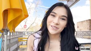 You didn’t think ladies don’t give blowjobs on the first date?