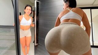 That ass is made for hard fucking! - Bailando con movimientos de culo