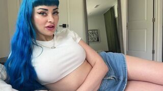 A big-breasted stepsister is inevitably attractive, especially with Jewelz Blu around