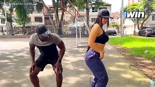 Work out regularly to get laid with a hot girl