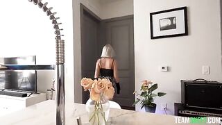 The main thing is that no one distracts you during sex on the bed