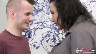 Mature woman bouncing on a big cock of a British guy