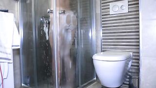 Instead of showering, the girl used her mouth for washing