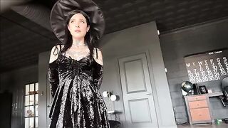 Hot foot fetish with a brunette woman with red feet and amazing legs!