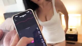 This butt plug's functionality drives women wild and makes them cum