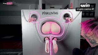 Metal on my hands, rubber in my pussy - the perfect mix