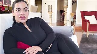 The sexy stepmom with great boobs gets what she wants in the end