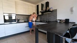 She squirts and rewards me with a blowjob for her clitoral stimulation! (Dialoghi Italiano)